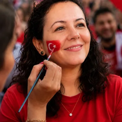 Aynur Kesenek